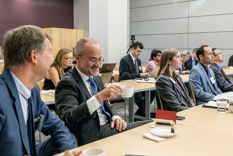 Executives in the ENSAM International workshop